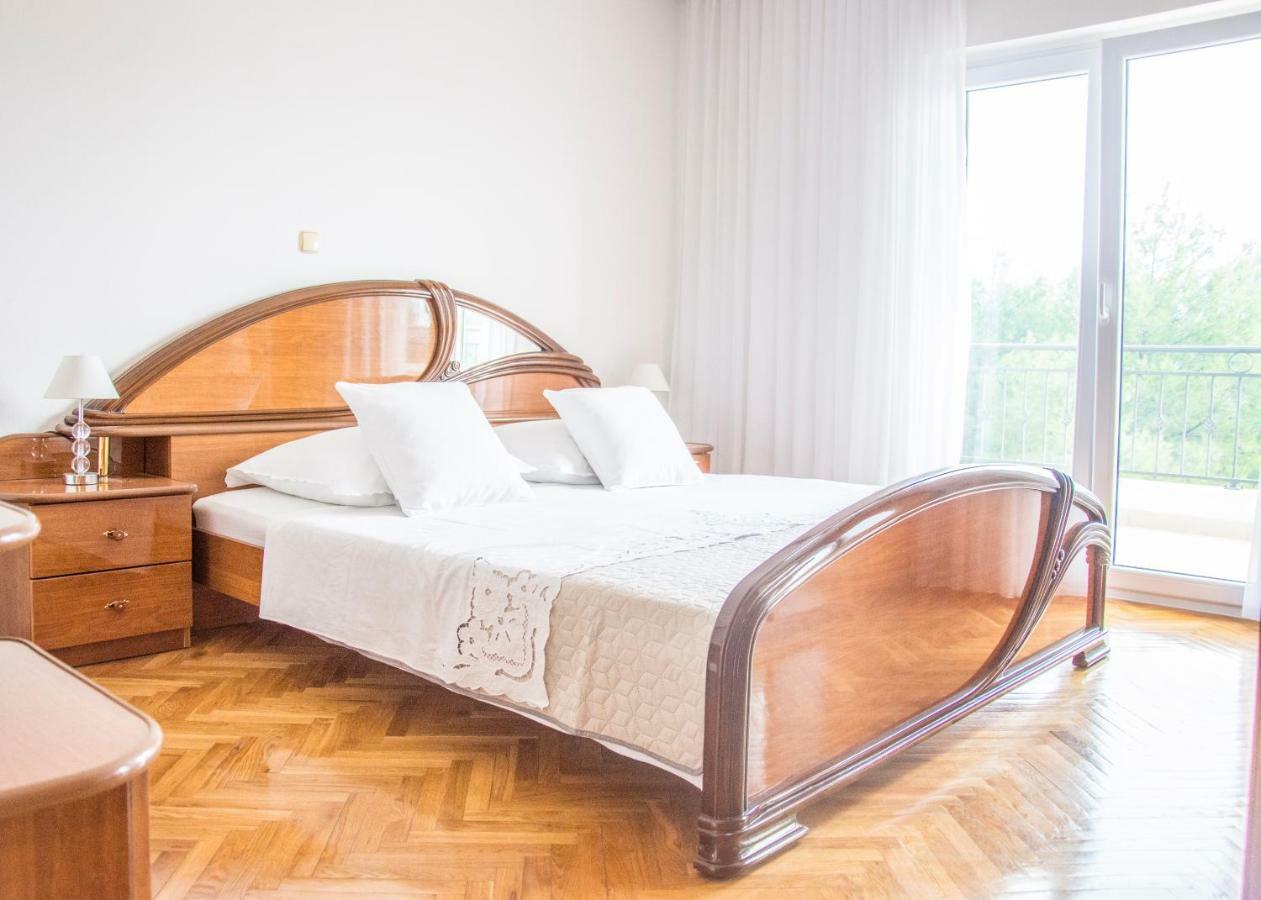 Relax Inn Podstrana Exterior photo