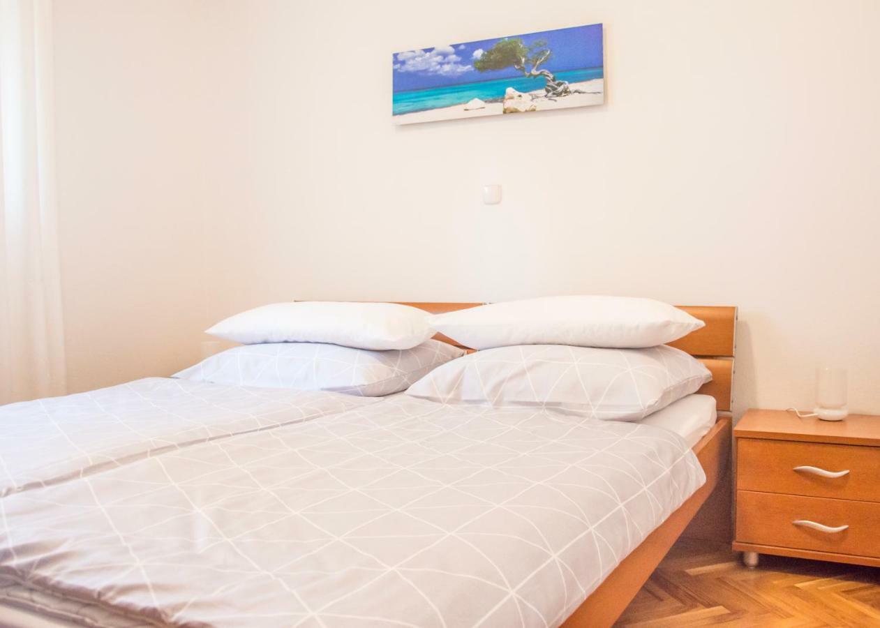 Relax Inn Podstrana Exterior photo